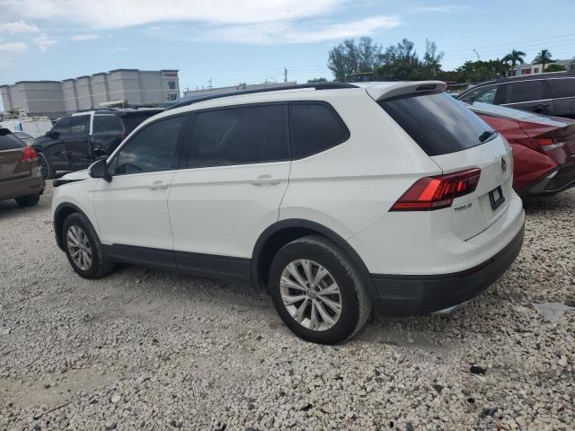 3VV1B7AX8JM036814 - 2018 VOLKSWAGEN TIGUAN S Білий фото 2