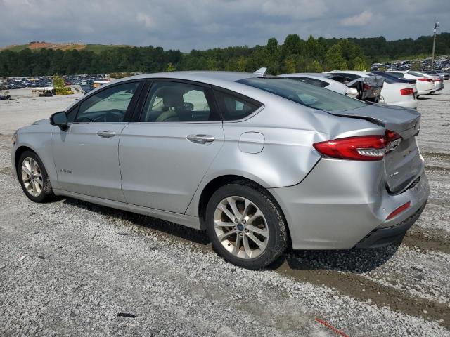3FA6P0LU6KR188987 - 2019 FORD FUSION SE 银色 照片 2