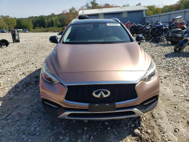 SJKCH5CR1HA024520 - 2017 INFINITI QX30 BASE PINK photo 5