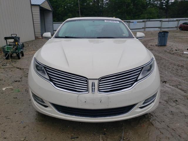 3LN6L2G90DR825376 - 2013 LINCOLN MKZ WHITE photo 5