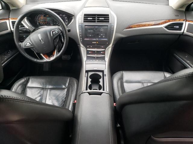 3LN6L2G90DR825376 - 2013 LINCOLN MKZ WHITE photo 8