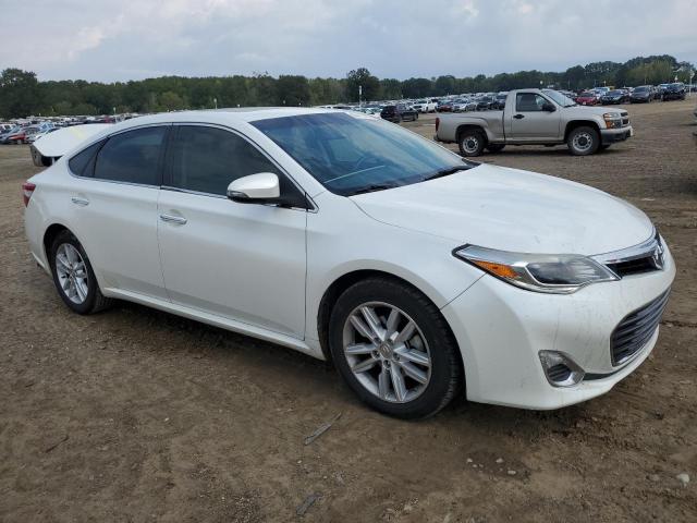 4T1BK1EB2DU004354 - 2013 TOYOTA AVALON BASE WHITE photo 4