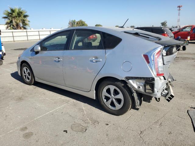 JTDKN3DU5D5607285 - 2013 TOYOTA PRIUS 银色 照片 2