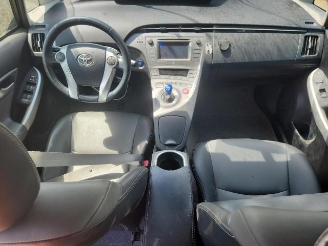 JTDKN3DU5D5607285 - 2013 TOYOTA PRIUS 银色 照片 8