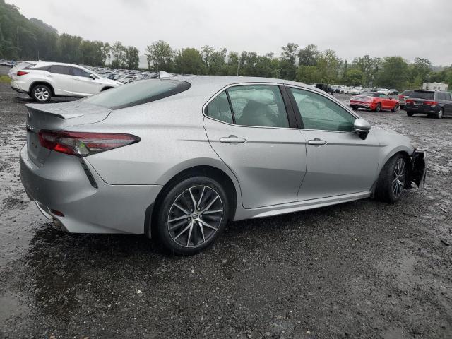 4T1T11BKXMU020605 - 2021 TOYOTA CAMRY SE 银色 照片 3