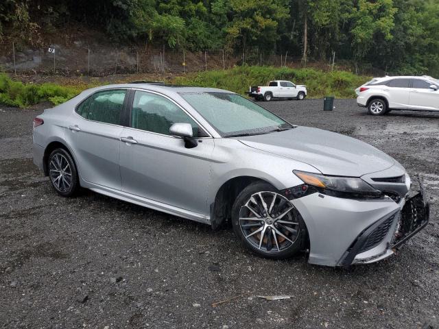 4T1T11BKXMU020605 - 2021 TOYOTA CAMRY SE 银色 照片 4