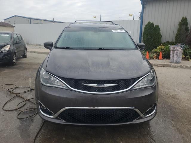 2C4RC1BG6HR720385 - 2017 CHRYSLER PACIFICA TOURING L GRAY photo 5