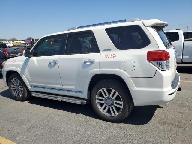 JTEBU5JR7D5121796 - 2013 TOYOTA 4RUNNER SR5 أبيض صورة 2