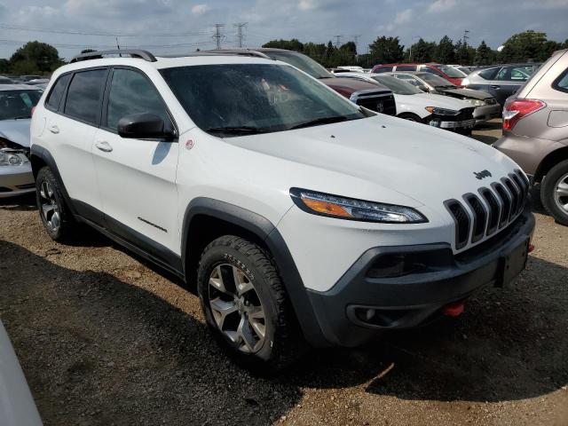 1C4PJMBB8GW241832 - 2016 JEEP CHEROKEE TRAILHAWK WHITE photo 4