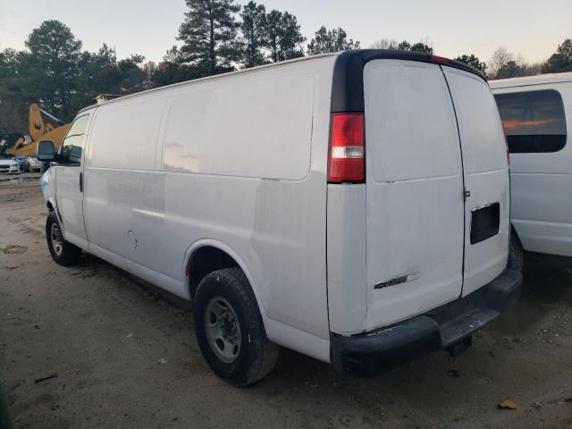 1GCZGHFF8H1155902 - 2017 CHEVROLET EXPRESS G3 WHITE photo 2