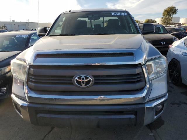 5TFUY5F18EX396071 - 2014 TOYOTA TUNDRA DOUBLE CAB SR/SR5 SILVER photo 5