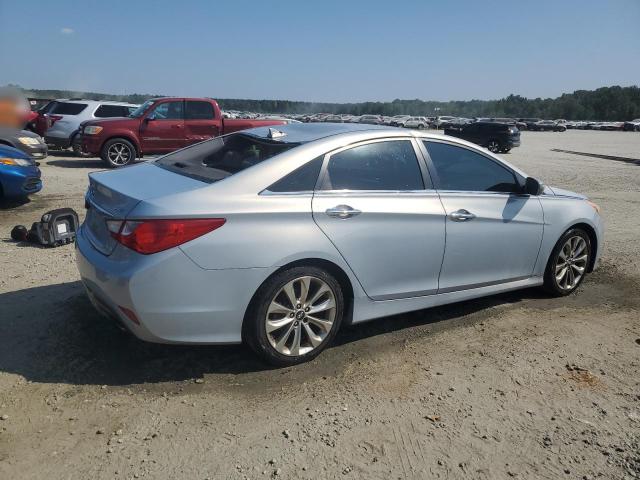 5NPEC4AB8EH914950 - 2014 HYUNDAI SONATA SE SILVER photo 3