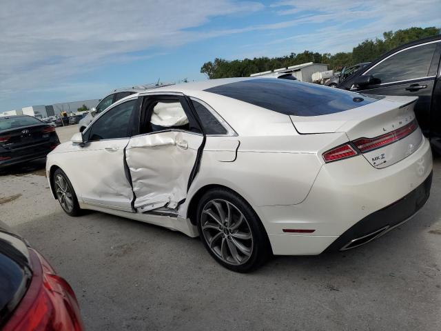 3LN6L5E95JR627084 - 2018 LINCOLN MKZ RESERVE WHITE photo 2