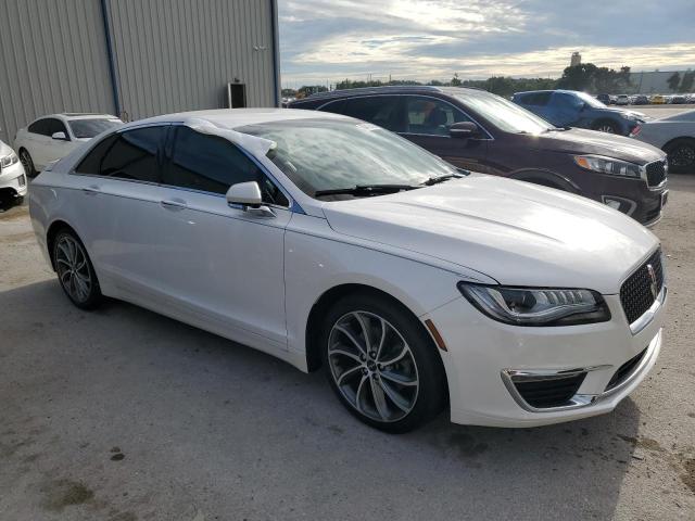 3LN6L5E95JR627084 - 2018 LINCOLN MKZ RESERVE WHITE photo 4