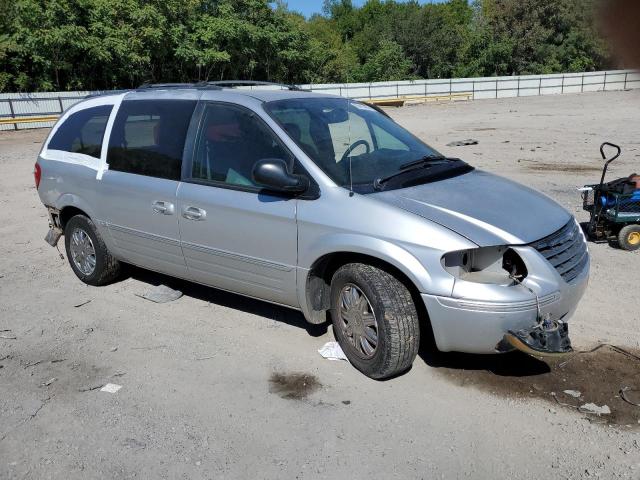 2C8GP64LX5R136990 - 2005 CHRYSLER TOWN & COU LIMITED SILVER photo 4