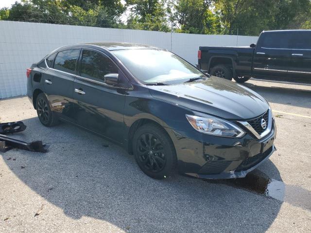 3N1AB7AP7JY242832 - 2018 NISSAN SENTRA S BLACK photo 4