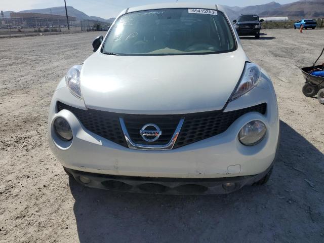 JN8AF5MR1DT220331 - 2013 NISSAN JUKE S WHITE photo 5