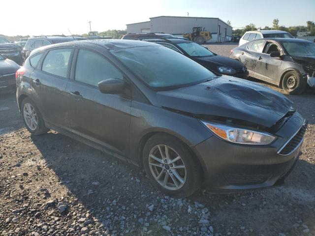 1FADP3K22JL281527 - 2018 FORD FOCUS SE GRAY photo 4