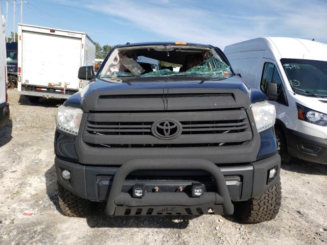 5TFDY5F13GX535378 - 2016 TOYOTA TUNDRA CREWMAX SR5 BLACK photo 5