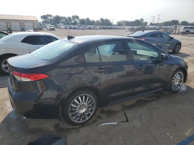 5YFHPMAE5NP321674 - 2022 TOYOTA COROLLA LE BLACK photo 3