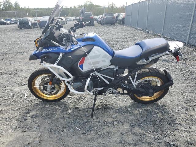 WB10J5302KZF79111 - 2019 BMW R 1250 GS ADVENTURE TWO TONE photo 3
