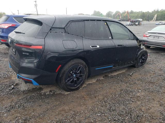 WB523CF05RCN79017 - 2024 BMW IX XDRIVE50 BLACK photo 3