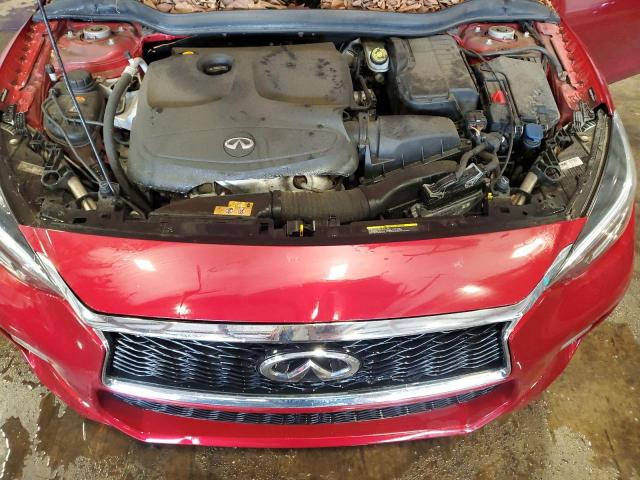 SJKCH5CP9JA056877 - 2018 INFINITI QX30 BASE RED photo 11