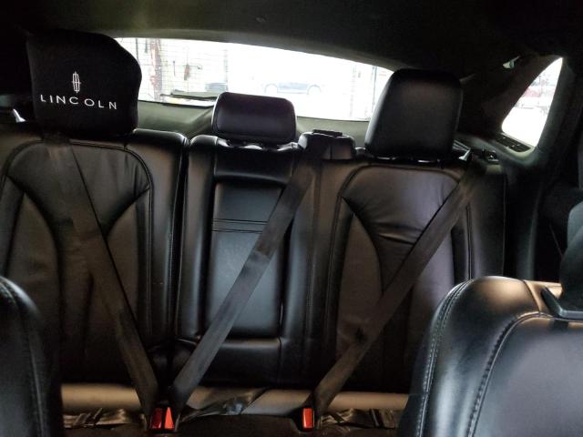 5LMCJ2D97HUL11386 - 2017 LINCOLN MKC SELECT შავი ფოტო 10