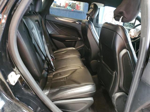 5LMCJ2D97HUL11386 - 2017 LINCOLN MKC SELECT შავი ფოტო 11