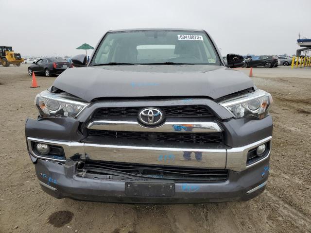 JTEBU5JR5J5508942 - 2018 TOYOTA 4RUNNER SR5/SR5 PREMIUM ნაცრისფერი ფოტო 5