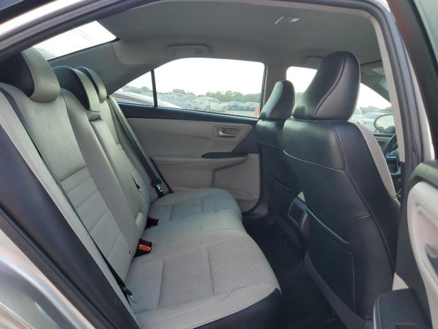 4T1BF1FK7HU357441 - 2017 TOYOTA CAMRY LE SILVER photo 10