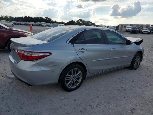 4T1BF1FK7HU357441 - 2017 TOYOTA CAMRY LE SILVER photo 3