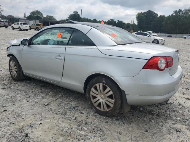WVWAA71F68V028512 - 2008 VOLKSWAGEN EOS TURBO SILVER photo 2