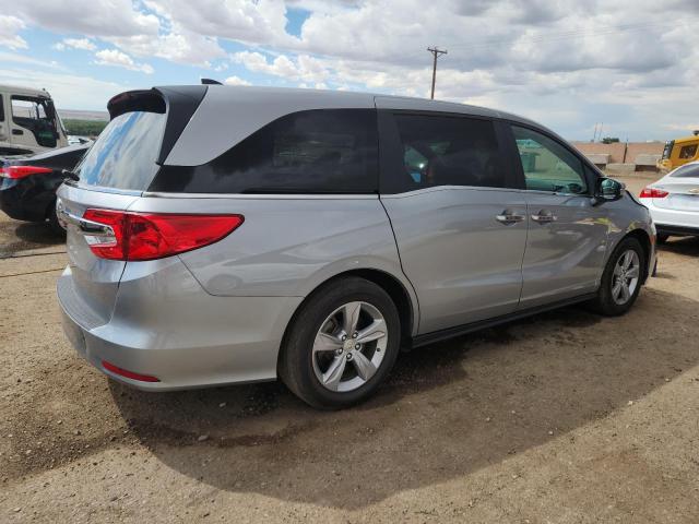 5FNRL6H73JB069545 - 2018 HONDA ODYSSEY EXL 银色 照片 3