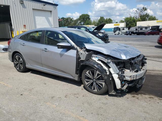 JHMFC1F71JX021068 - 2018 HONDA CIVIC EXL ვერცხლისფერი ფოტო 4