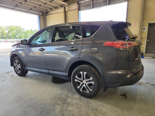 2T3BFREV3JW852436 - 2018 TOYOTA RAV4 LE Gri fotoğraf 2