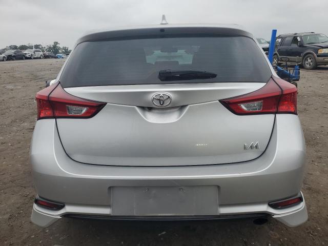 JTNKARJE3JJ566732 - 2018 TOYOTA COROLLA IM SILVER photo 6