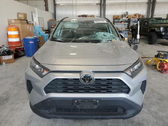 2T3G1RFV9KW075359 - 2019 TOYOTA RAV4 LE SILVER photo 5