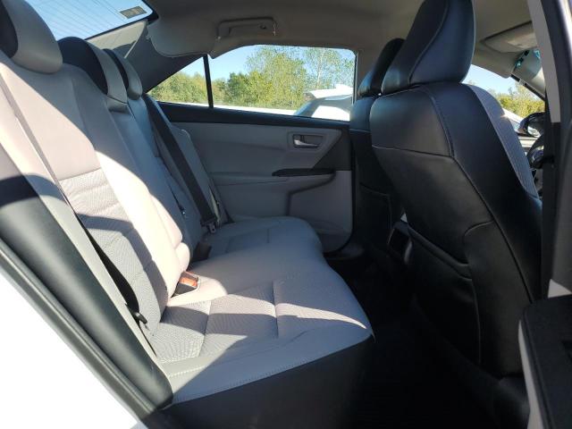 4T1BF1FKXHU310792 - 2017 TOYOTA CAMRY LE WHITE photo 10
