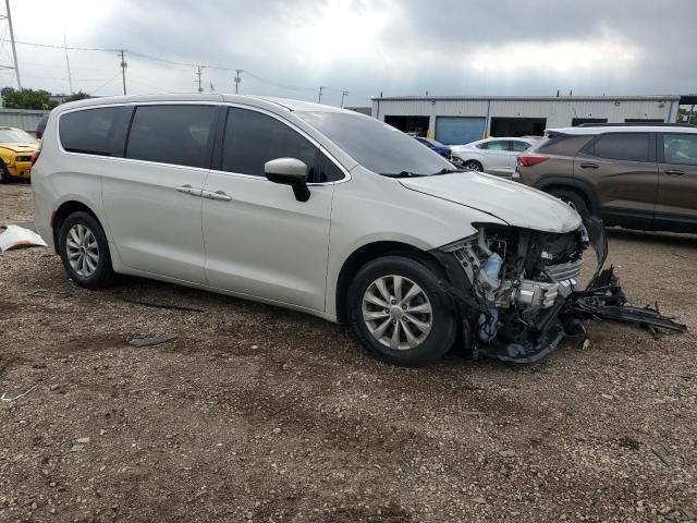 2C4RC1DG9HR727652 - 2017 CHRYSLER PACIFICA TOURING WHITE photo 4