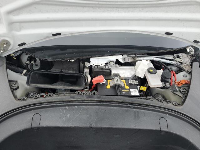 5YJ3E1EB0KF513462 - 2019 TESLA MODEL 3 Beyaz fotoğraf 11