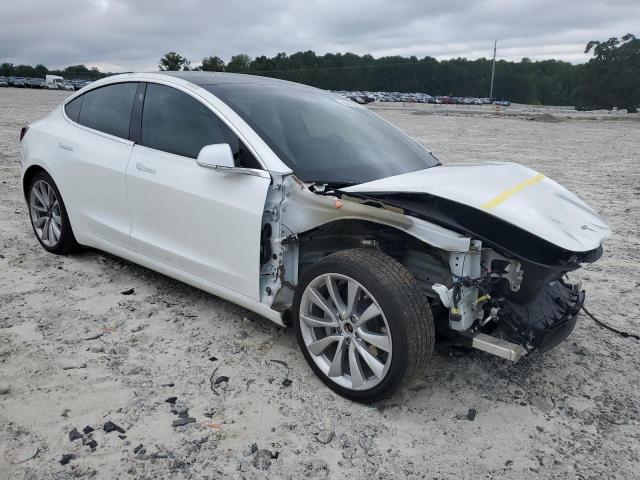 5YJ3E1EB0KF513462 - 2019 TESLA MODEL 3 Beyaz fotoğraf 4