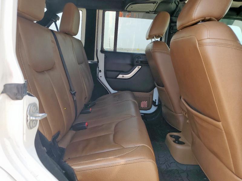 1C4BJWEG2GL284576 - 2016 JEEP WRANGLER U SAHARA WHITE photo 10