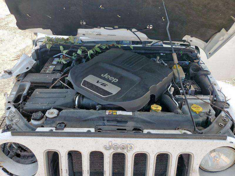 1C4BJWEG2GL284576 - 2016 JEEP WRANGLER U SAHARA WHITE photo 11
