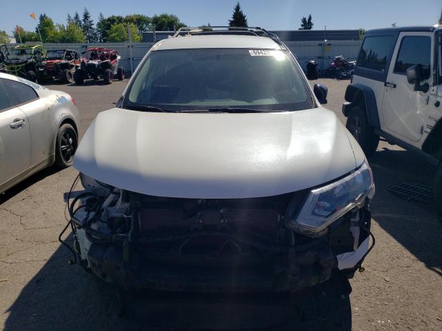 5N1AT2MV8JC754935 - 2018 NISSAN ROGUE S WHITE photo 5