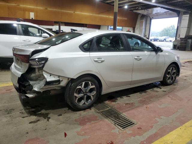 3KPF24AD4LE182486 - 2020 KIA FORTE FE 银色 照片 3