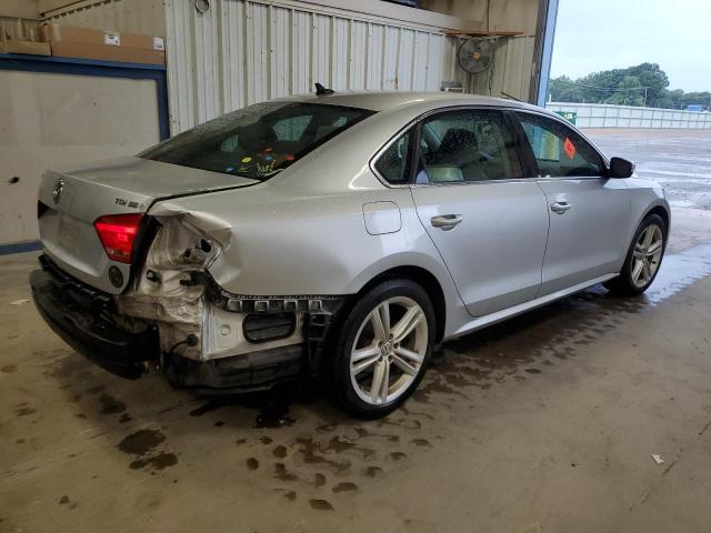 1VWBV7A39FC050184 - 2015 VOLKSWAGEN PASSAT SE 银色 照片 3