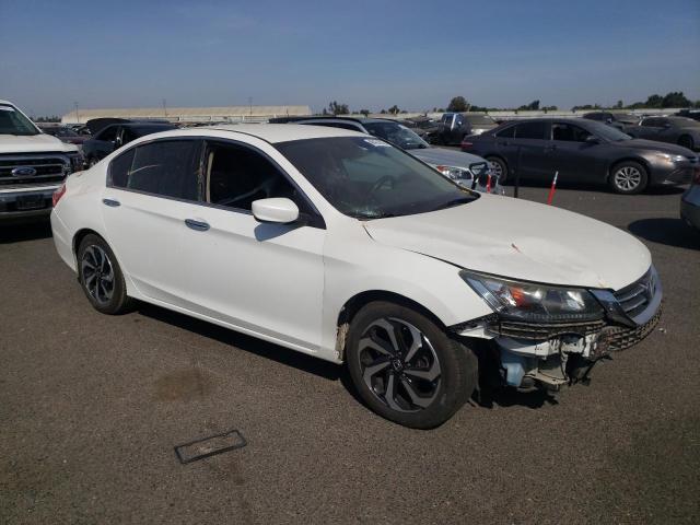 1HGCR2F35FA061865 - 2015 HONDA ACCORD LX WHITE photo 4