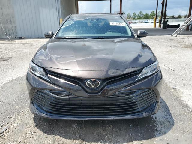 4T1B11HK1KU777103 - 2019 TOYOTA CAMRY L BROWN photo 5