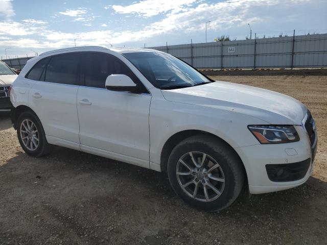 WA1VFCFP2CA003937 - 2012 AUDI Q5 PREMIUM PLUS WHITE photo 4